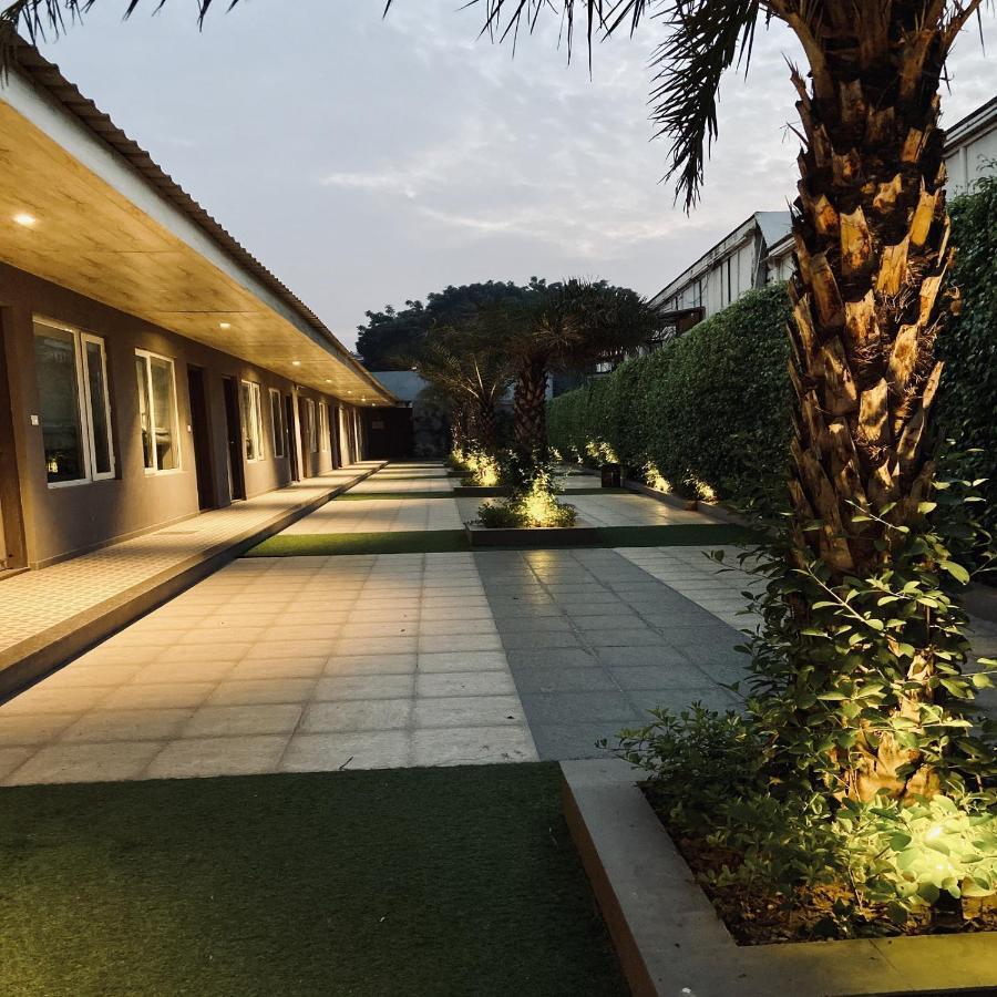 Kingston Resort Kanpur Exterior foto